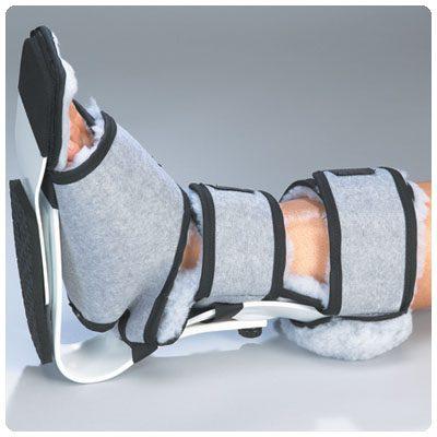 Podus Boot Size: Standard, with Straps