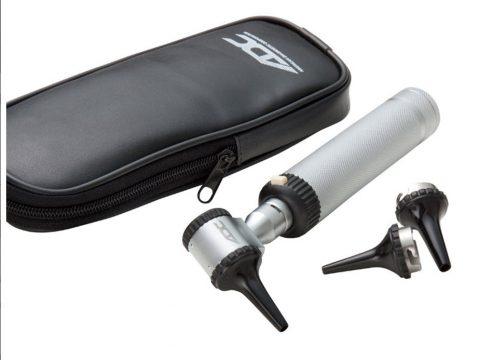 Otoscope With Reusable Speculla