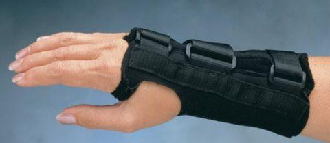 Comfort Cool D Ring Wrist Orthosis Small Right
